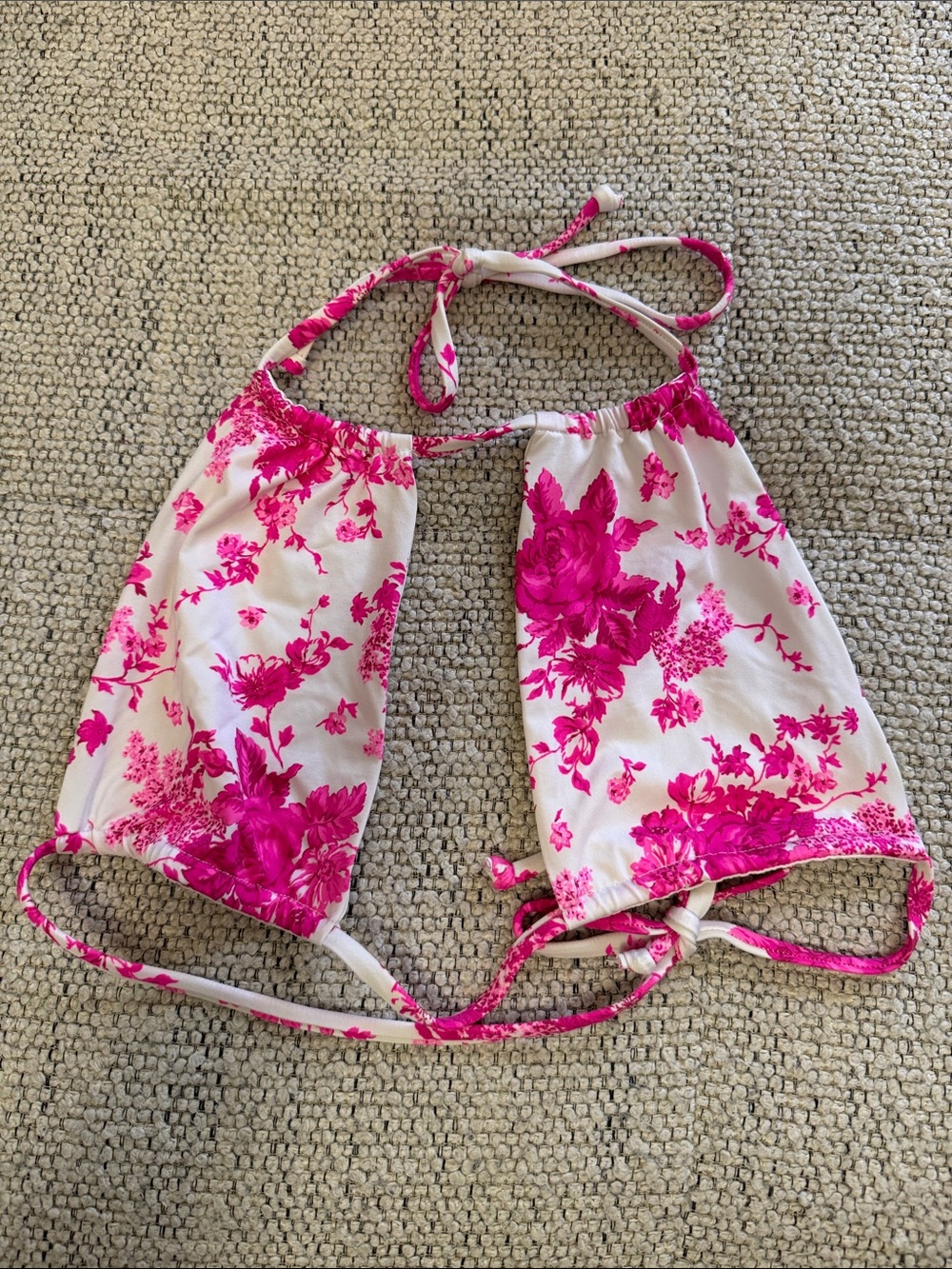 Frankie’s Bikinis White and Pink Floral Bikini Top Never Worn Women’s Size Small